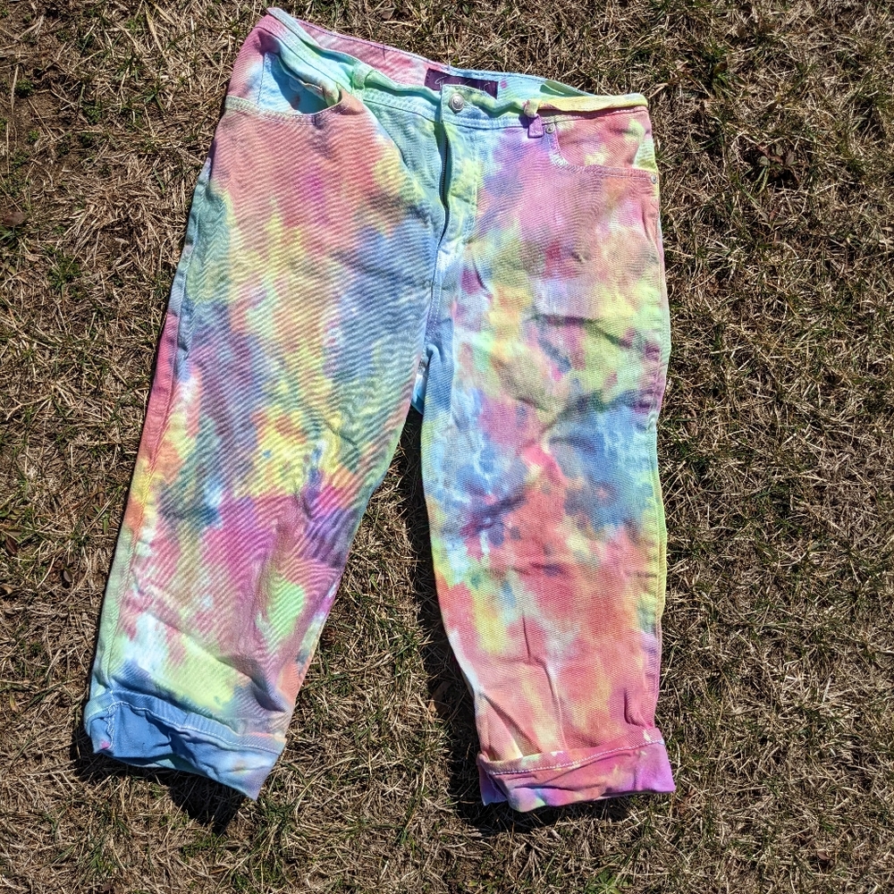 Custom tie dyed Capri jeans 14